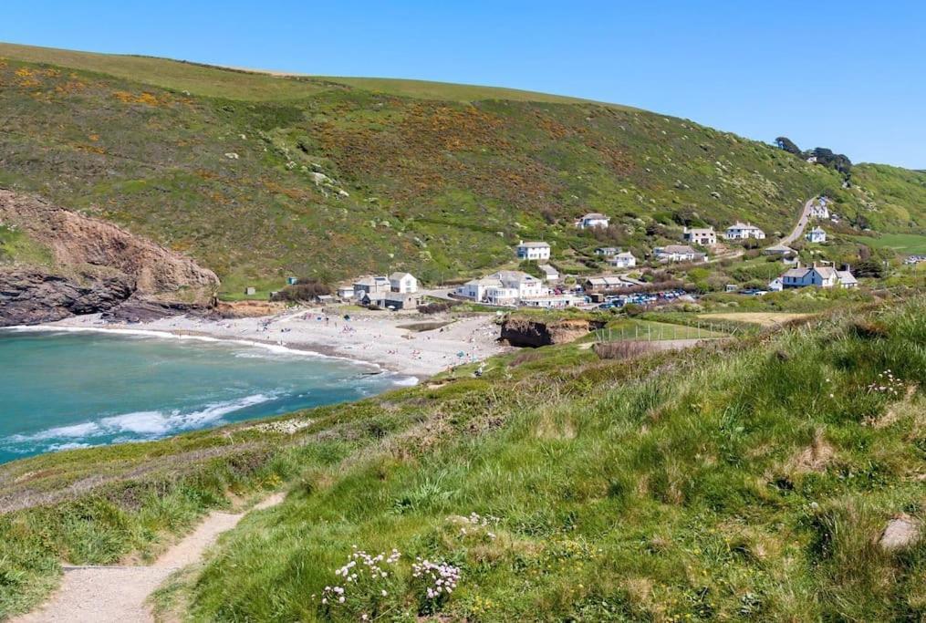 Kallowen Cottage At Crackington Haven, Near Bude And Boscastle, Cornwall 外观 照片